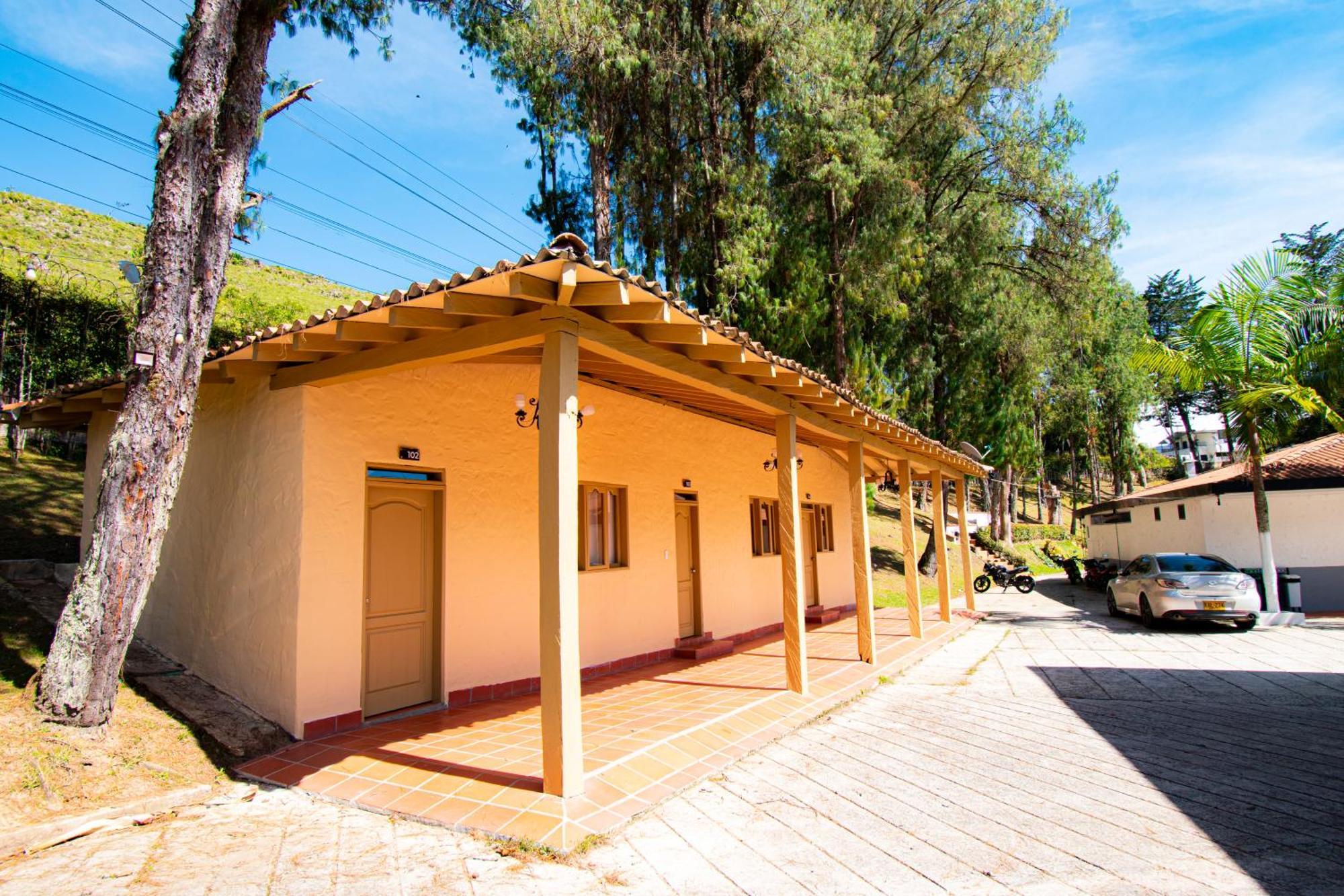 Mansion By Bernalo Hotels Guatapé Dış mekan fotoğraf